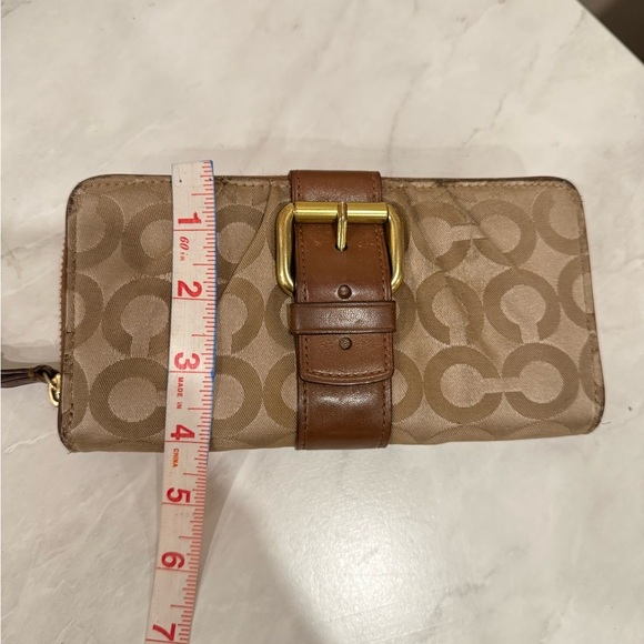 🔥Coach Brown and Tan Patterned Wallet with Buckle🔥 - Picture 6 of 6